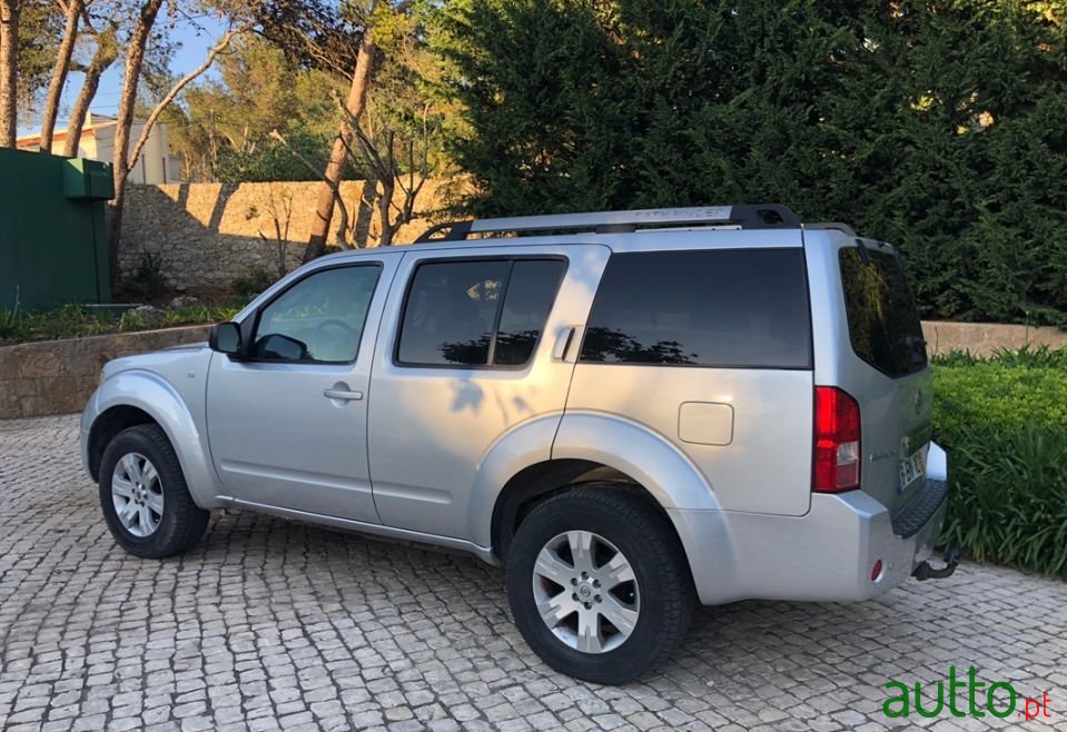 2006' Nissan Pathfinder photo #2