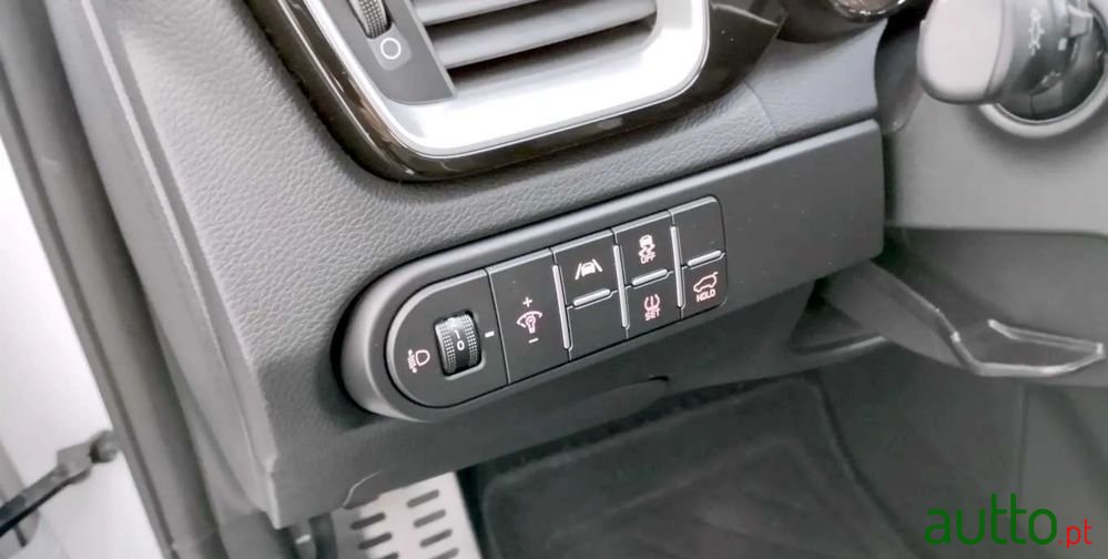 2022' Kia Proceed Gt Line photo #6