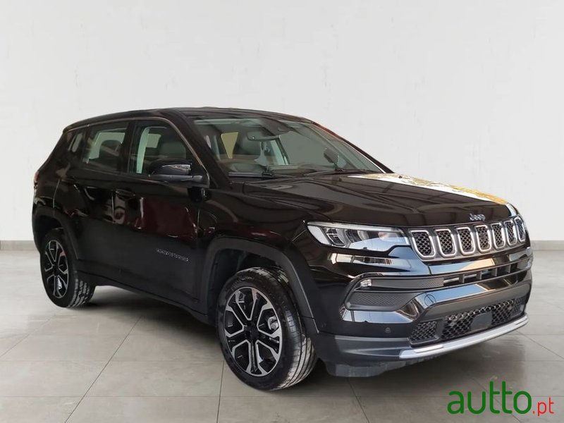 2024' Jeep Compass 1.3 Tg 4Xe Atitude photo #3