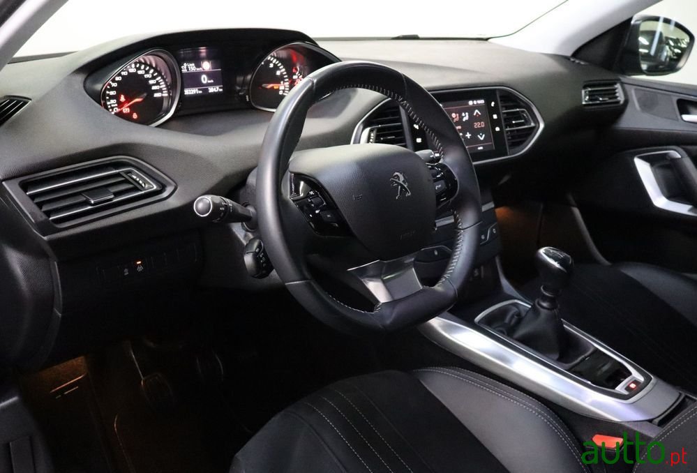 2020' Peugeot 308 Sw photo #5