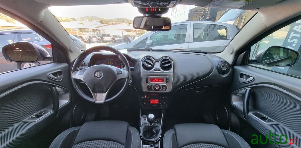 2010' Alfa Romeo MiTo photo #6