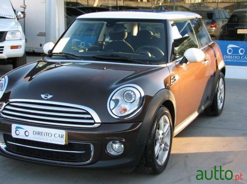 2012' MINI Cooper photo #2