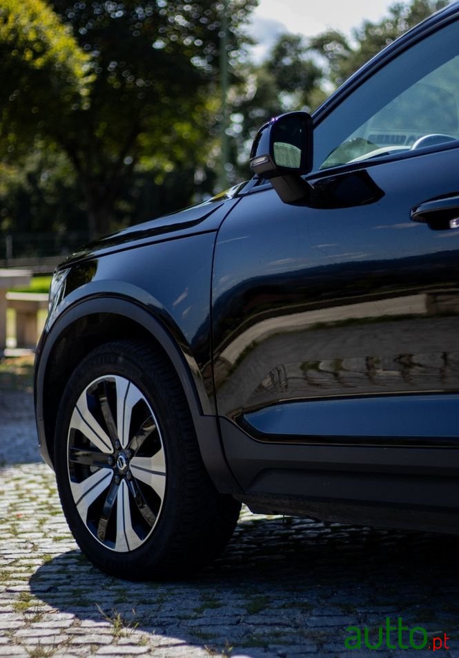 2022' Volvo C40 photo #4