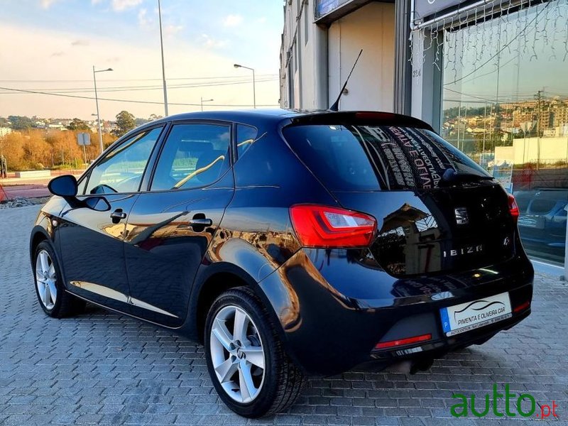 2015' SEAT Ibiza photo #4