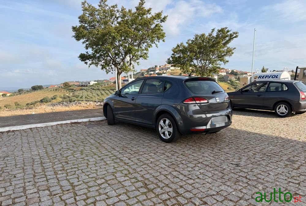 2008' SEAT Leon 1.9 Tdi Stylance photo #5