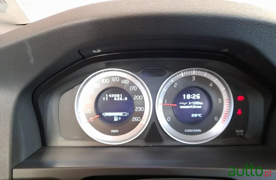 2011' Volvo V60 photo #2