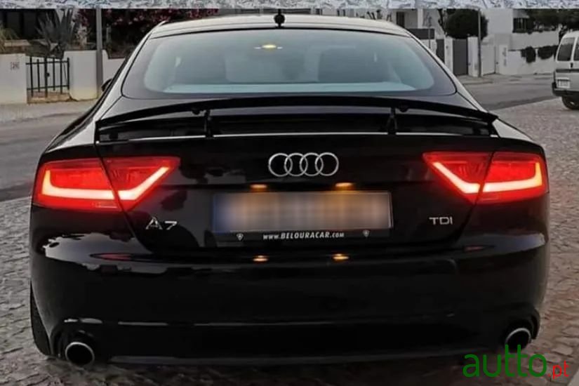 2011' Audi A7 photo #4