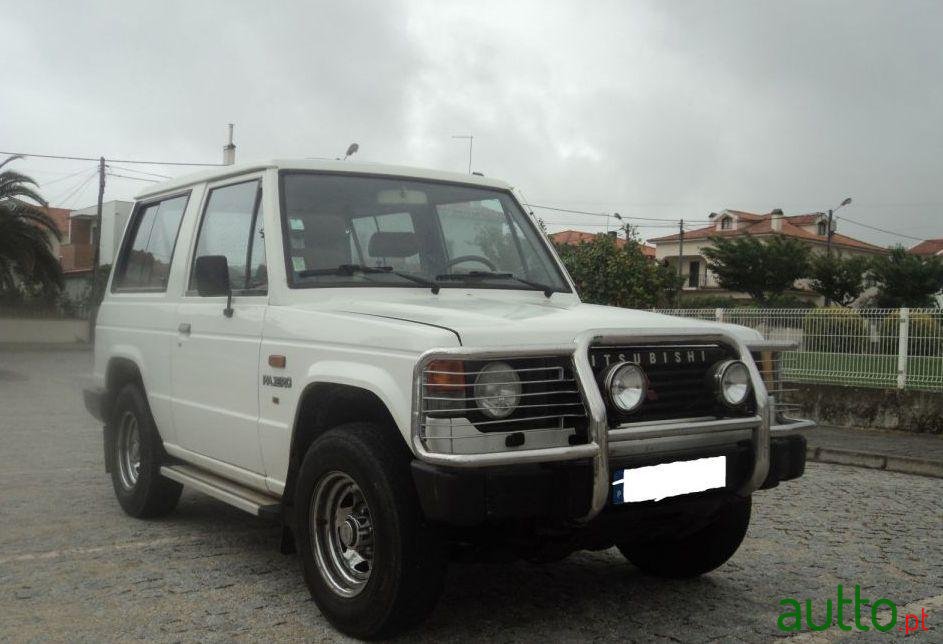 1984' Mitsubishi Pajero photo #1
