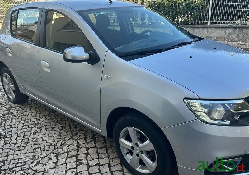 2017' Dacia Sandero Comfort photo #6