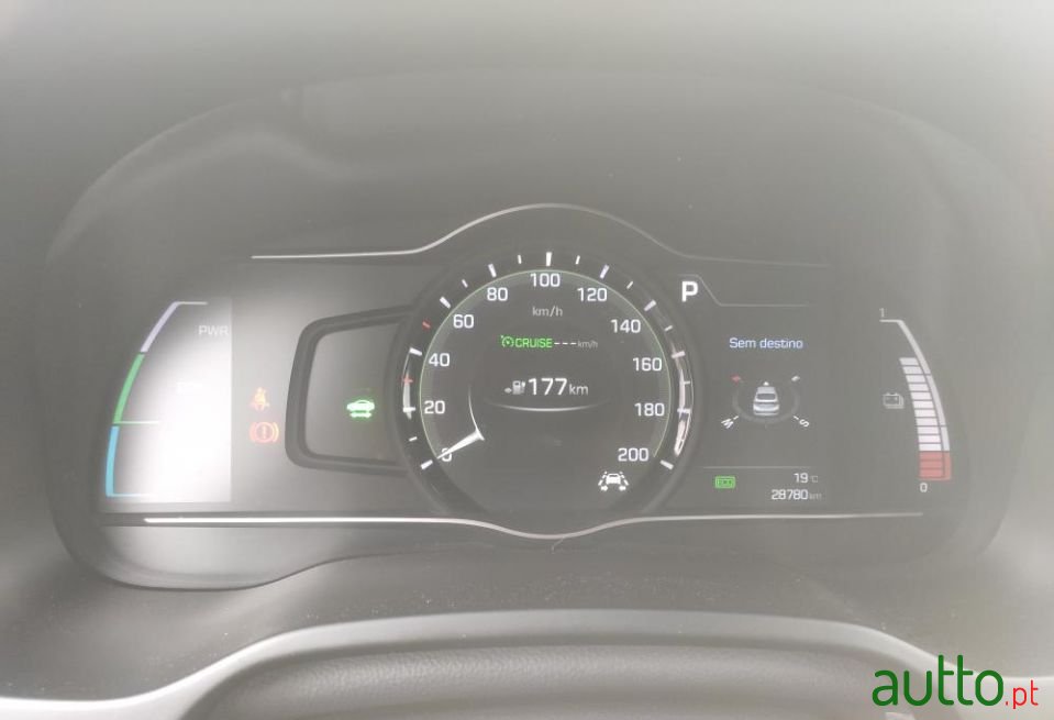 2018' Hyundai Ioniq photo #2