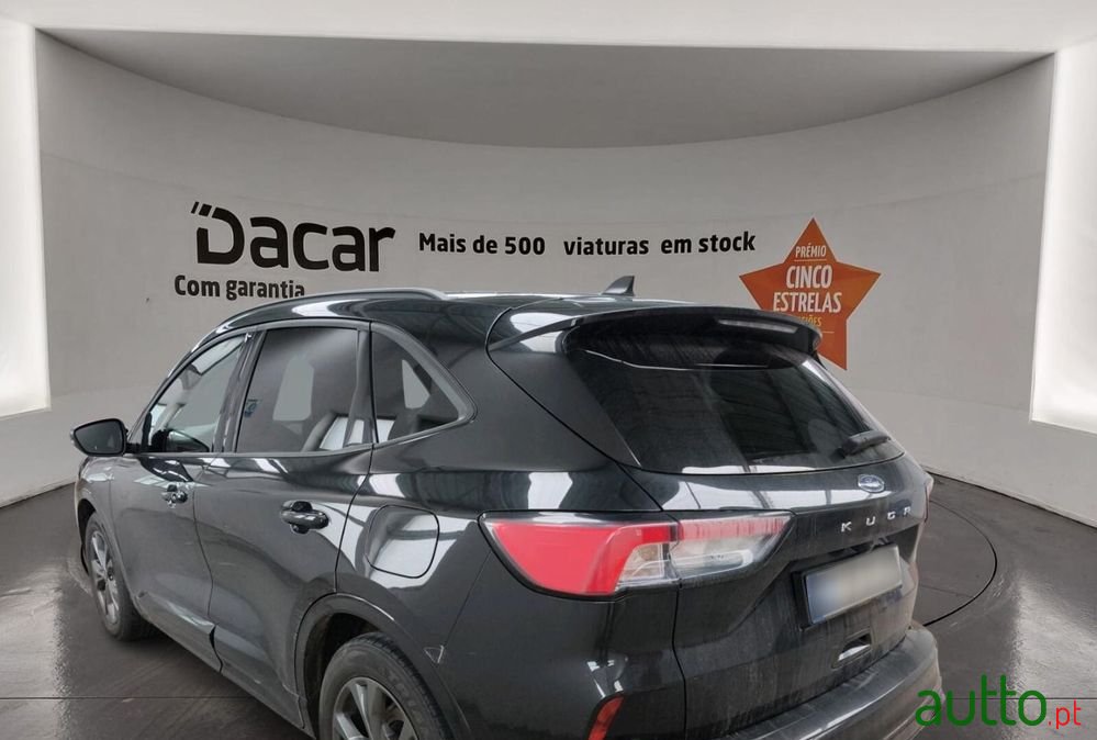 2022' Ford Kuga photo #2