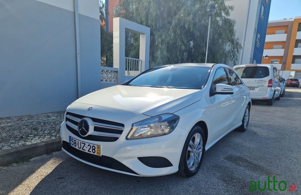 2015' Mercedes-Benz A-180 photo #3