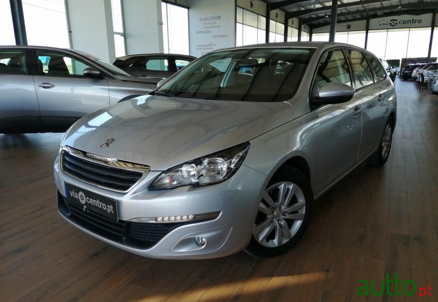 2017' Peugeot 308 Sw photo #6