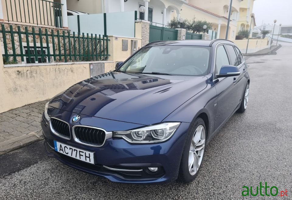 2017' BMW 320 photo #1