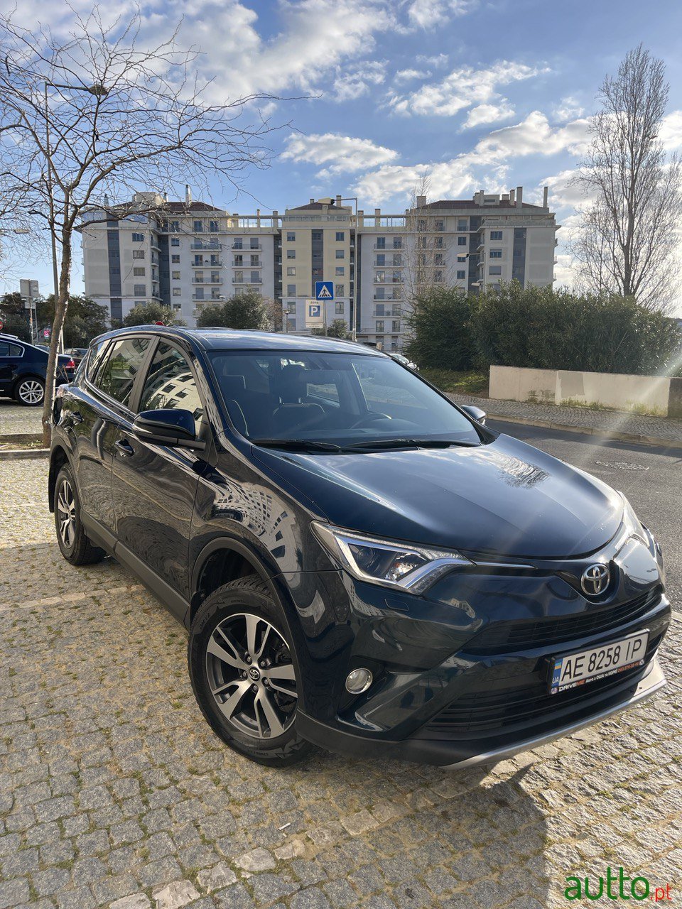 2018' Toyota RAV4 photo #6