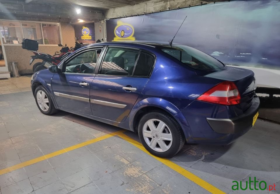 2005' Renault Megane photo #4