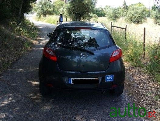 2008' Mazda 2 Sport photo #2