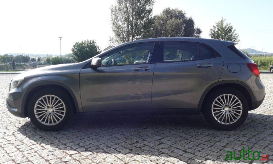 2015' Mercedes-Benz Gla-180 photo #4