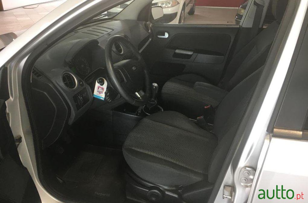 2009' Ford Fusion 1.4 TDCi + photo #2