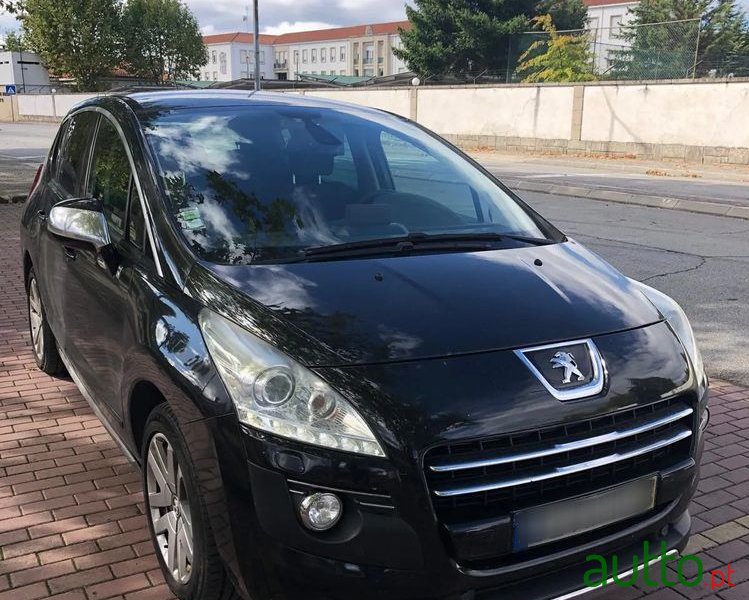 2013' Peugeot 3008 2.0 Hdi Hybrid4 photo #6