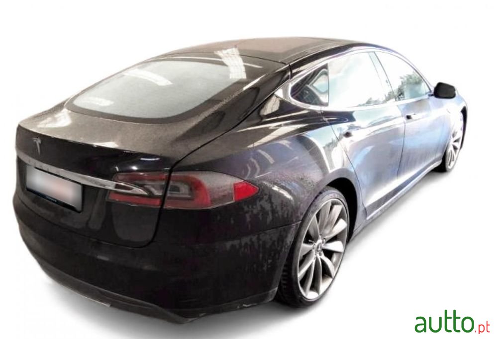 2016' Tesla Model S photo #2