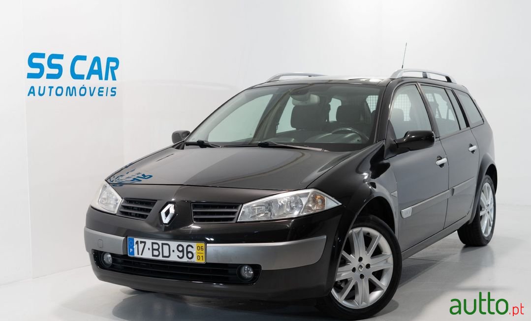 2006' Renault Megane Break photo #1