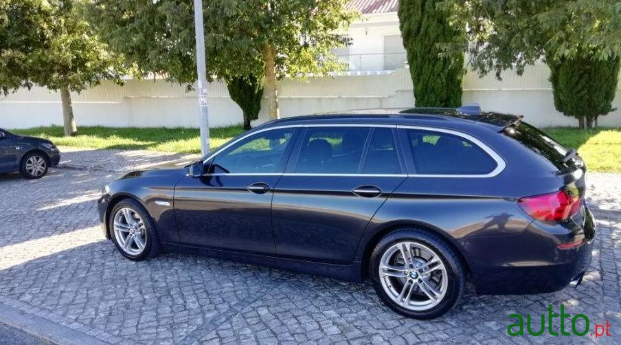 2011' BMW 520 F11 photo #4