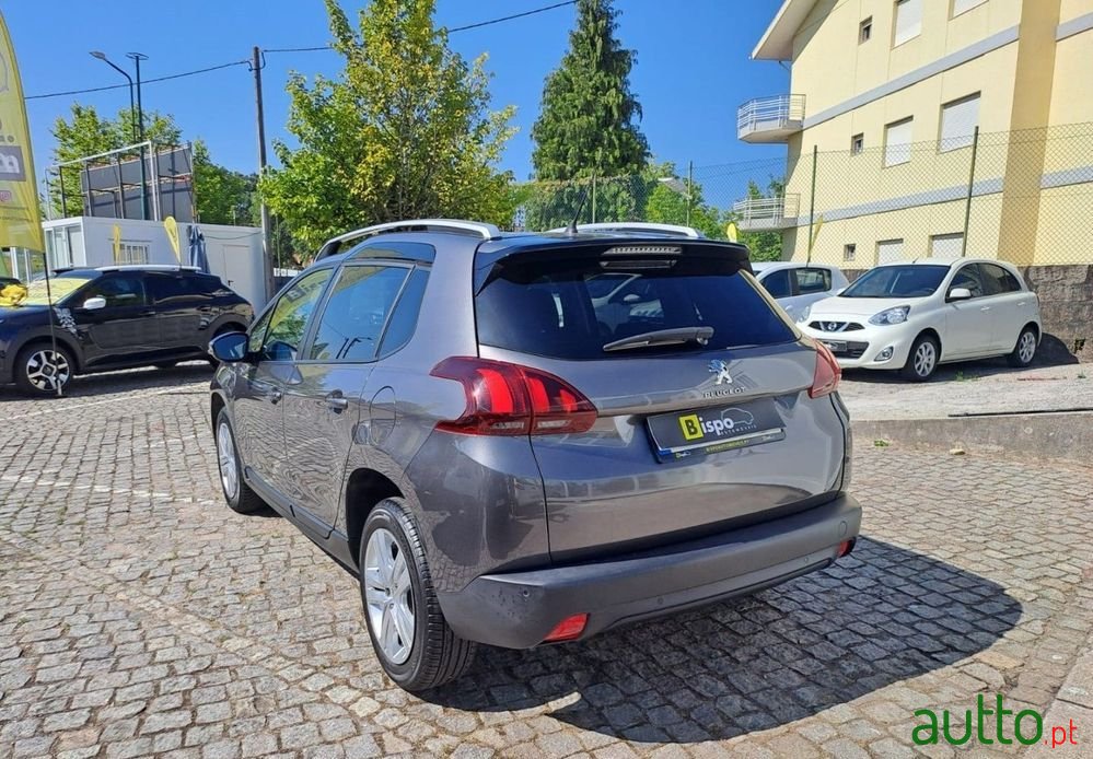 2017' Peugeot 2008 1.6 Bluehdi Style photo #6
