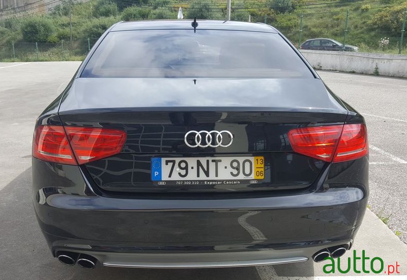 2013' Audi S8 photo #3