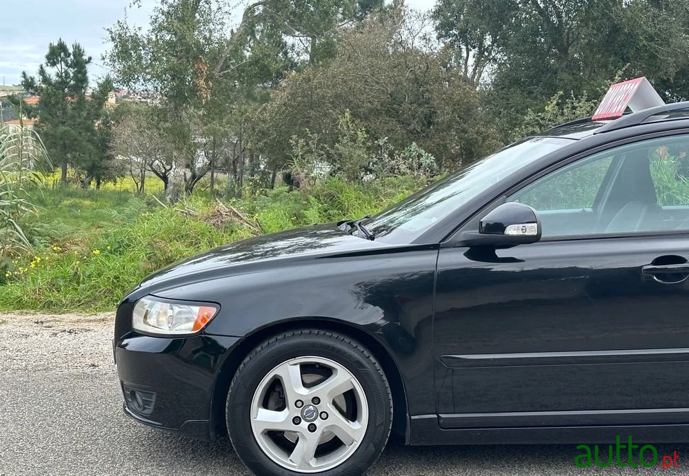 2010' Volvo V50 1.6 D Drive photo #2