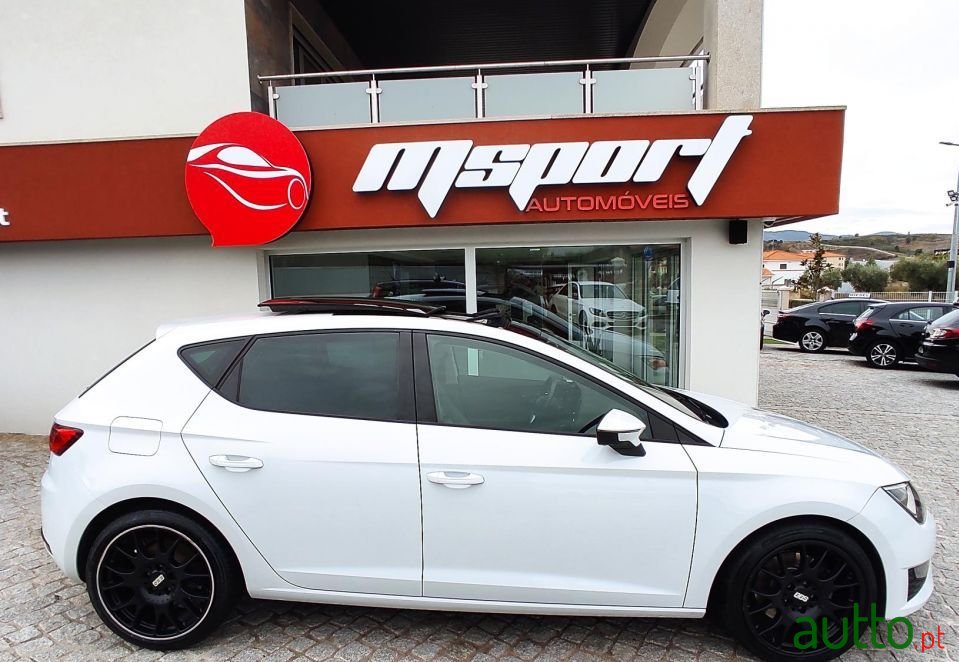 2014' SEAT Leon photo #1