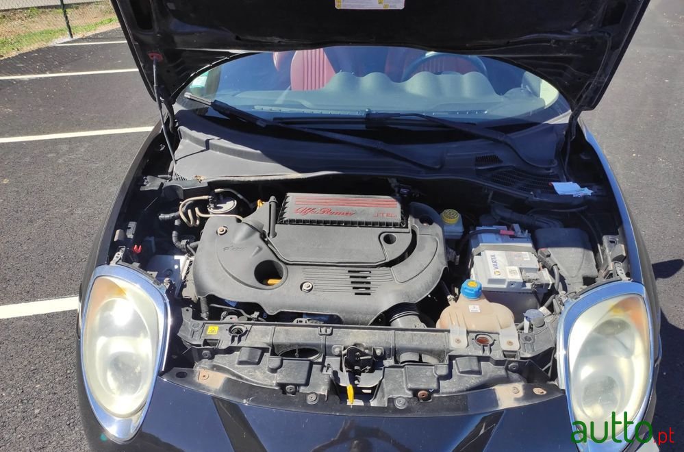 2012' Alfa Romeo MiTo photo #6