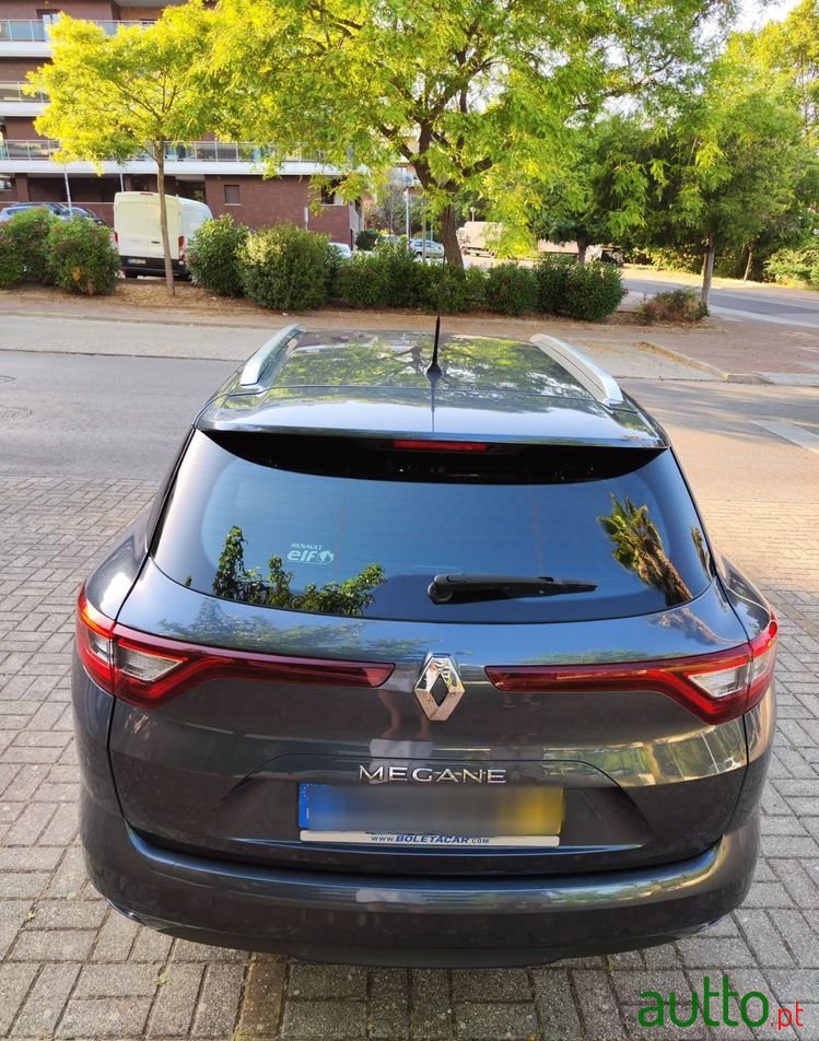 2018' Renault Megane Sport Tourer photo #4
