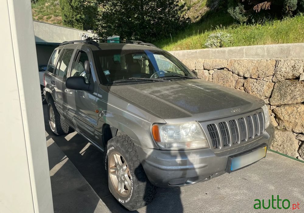 2000' Jeep Cherokee photo #1