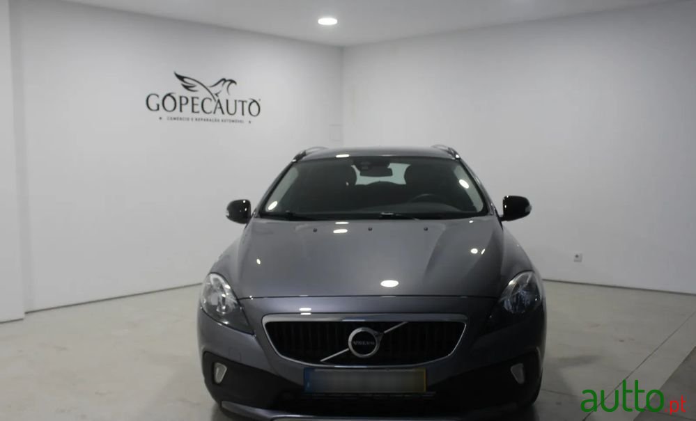 2017' Volvo V40 photo #2