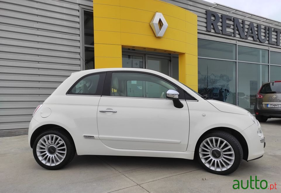2011' Fiat 500 photo #2
