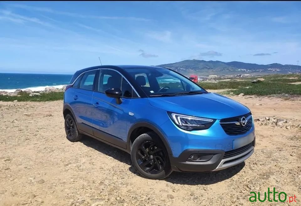 2020' Opel Crossland X photo #1