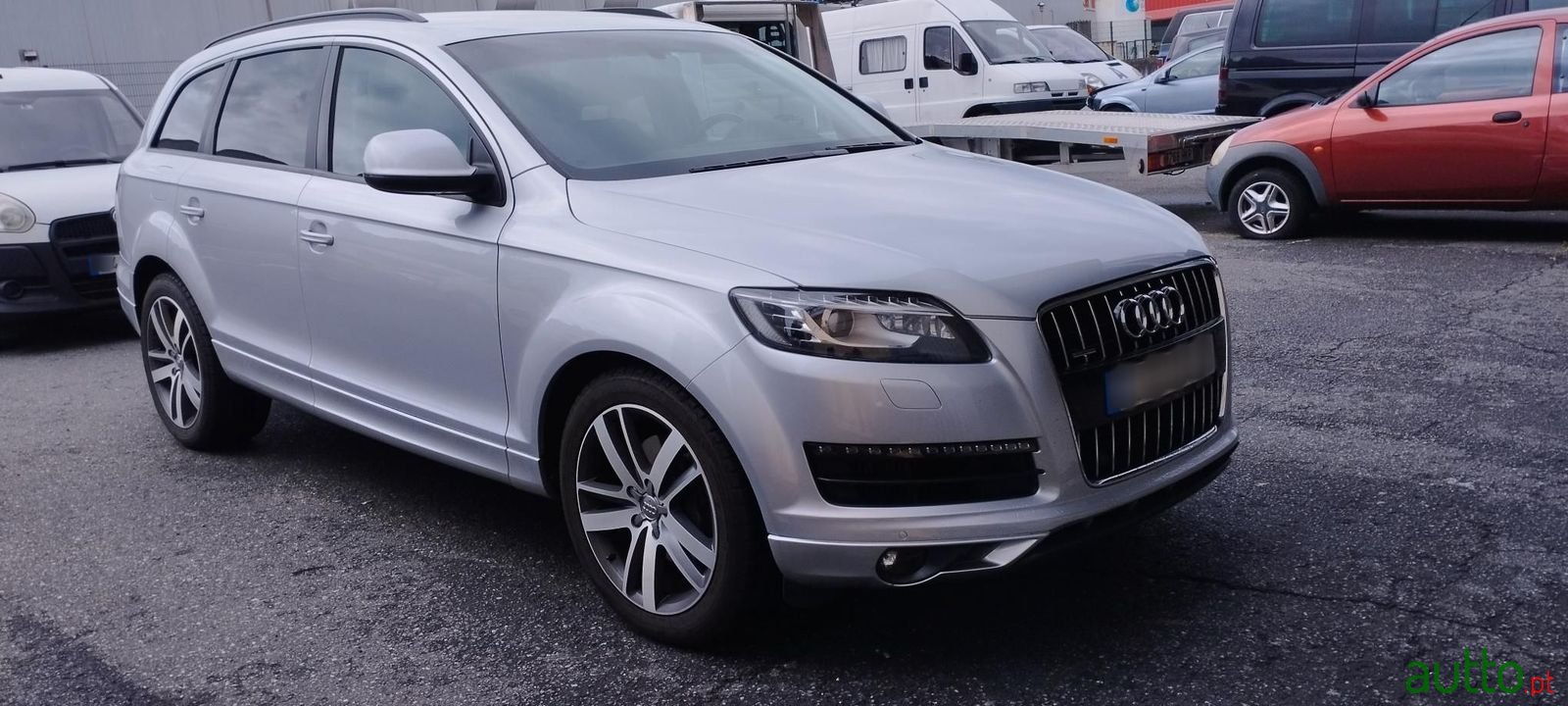 2011' Audi Q7 photo #4