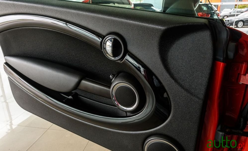 2013' MINI One D photo #6