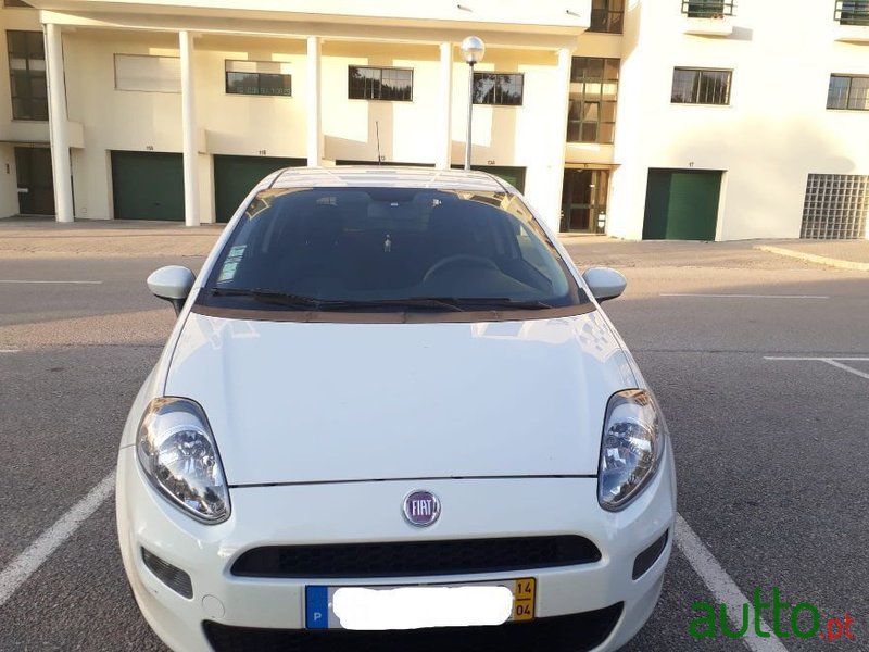 2014' Fiat Punto photo #4