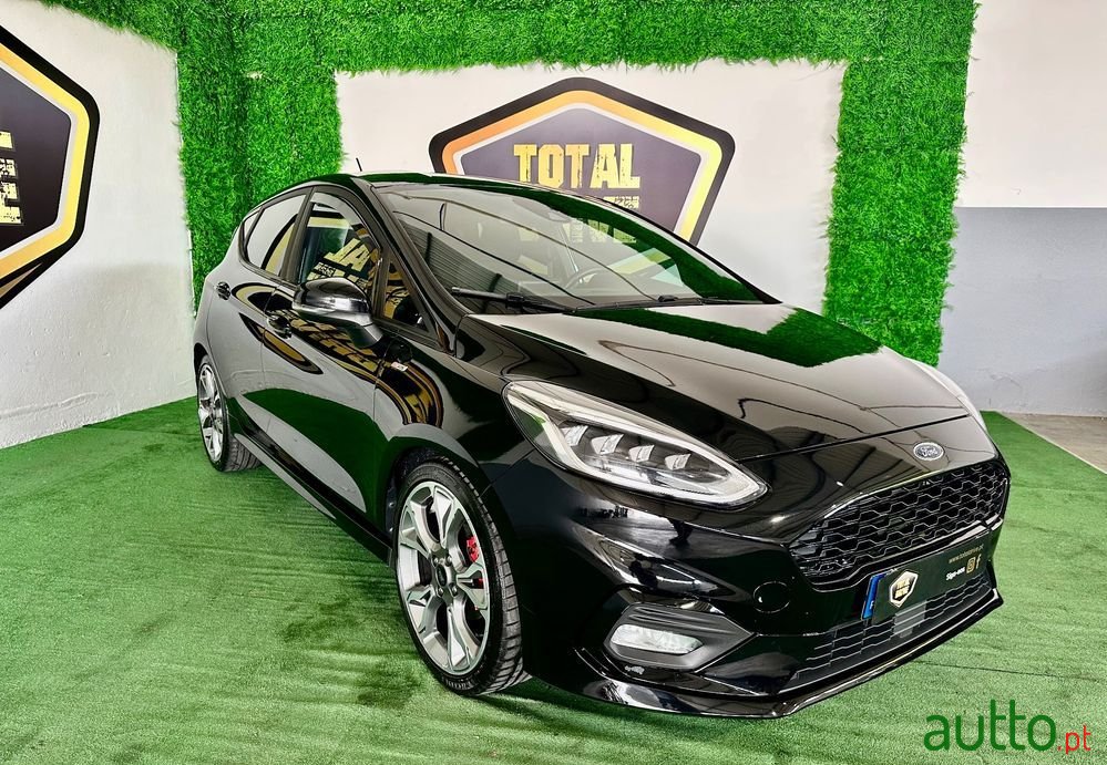 2018' Ford Fiesta photo #3