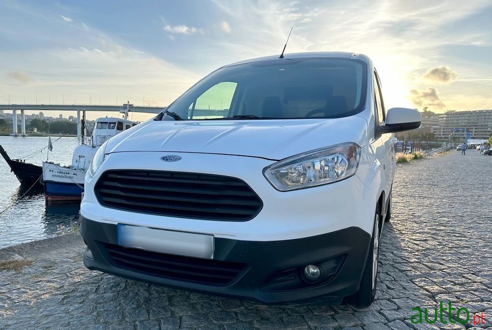 2016' Ford Tourneo Courier photo #2