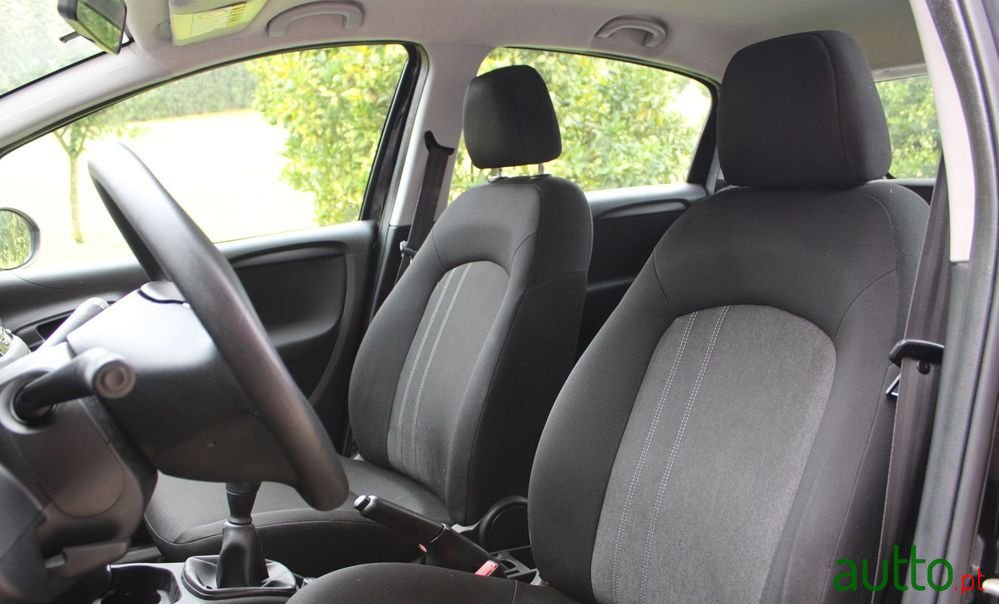 2017' Fiat Punto photo #5