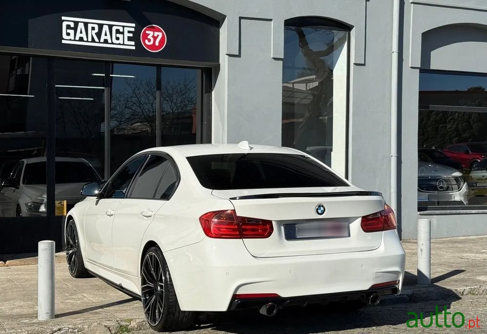 2013' BMW Série 3 D Auto Pack M photo #6