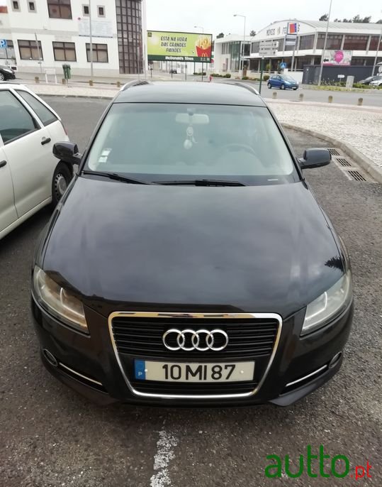 2011' Audi A3 Sportback photo #1