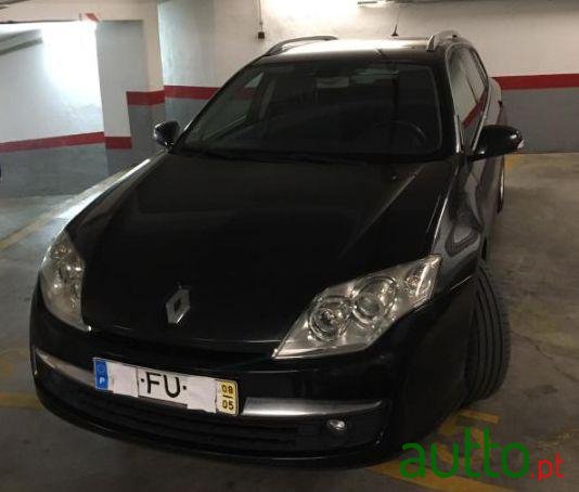 2008' Renault Laguna Break 2.0 Dci photo #1