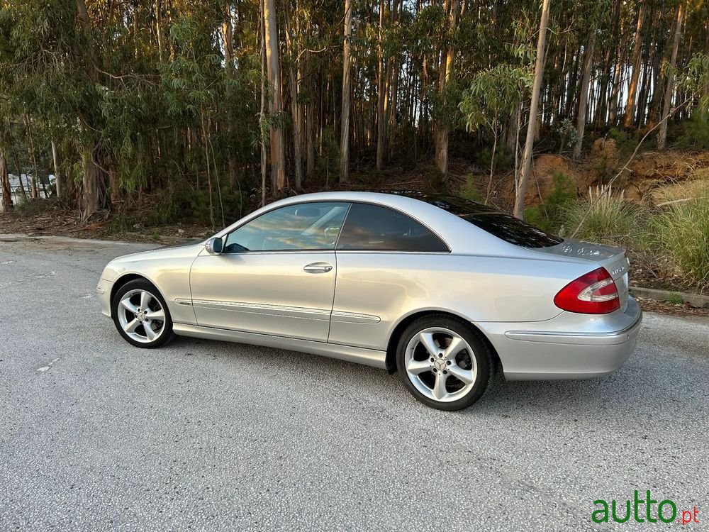 2003' Mercedes-Benz Classe Clk photo #3