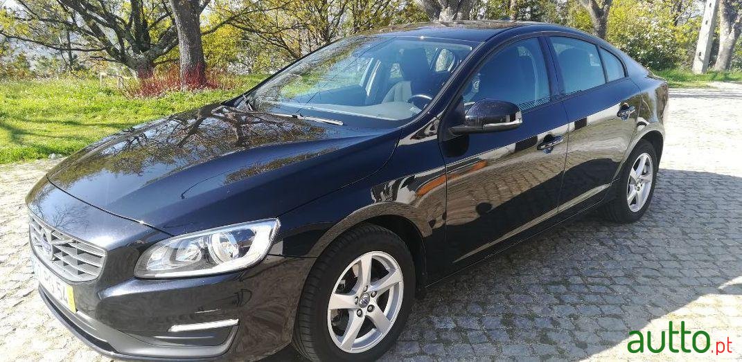 2014' Volvo S60 D4 181 Cv Nacional photo #2