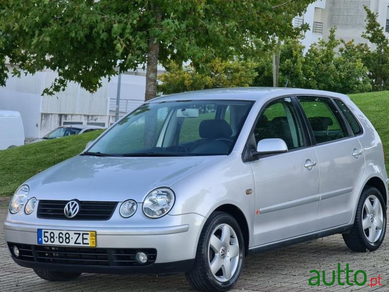 2004' Volkswagen Polo photo #1