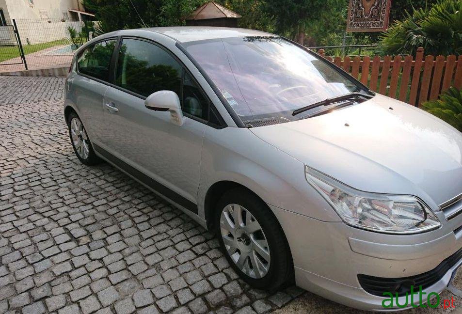 2007' Citroen C4 photo #1
